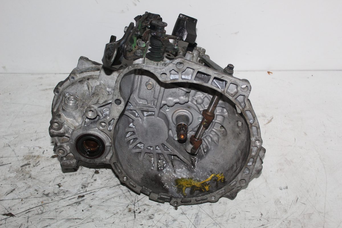 Caja Cambios Hyundai Elantra (XD) 2000-2008 1.6 Comfort (4-ptas.) 1.6L 77kW J61873