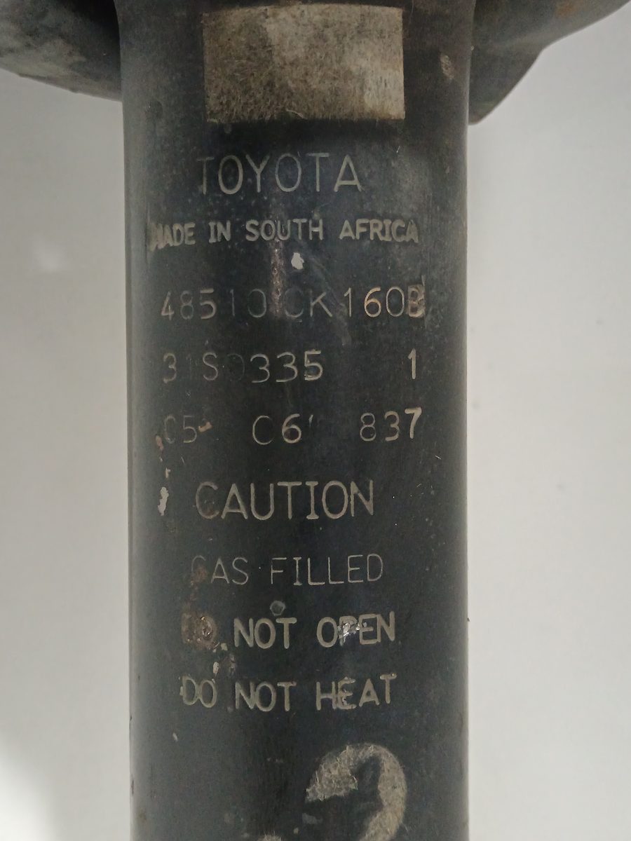 Amortiguador Delantero Der/Izq Toyota Hilux (KUN) 2005-2016 Double Cab 4X4 485100K160B