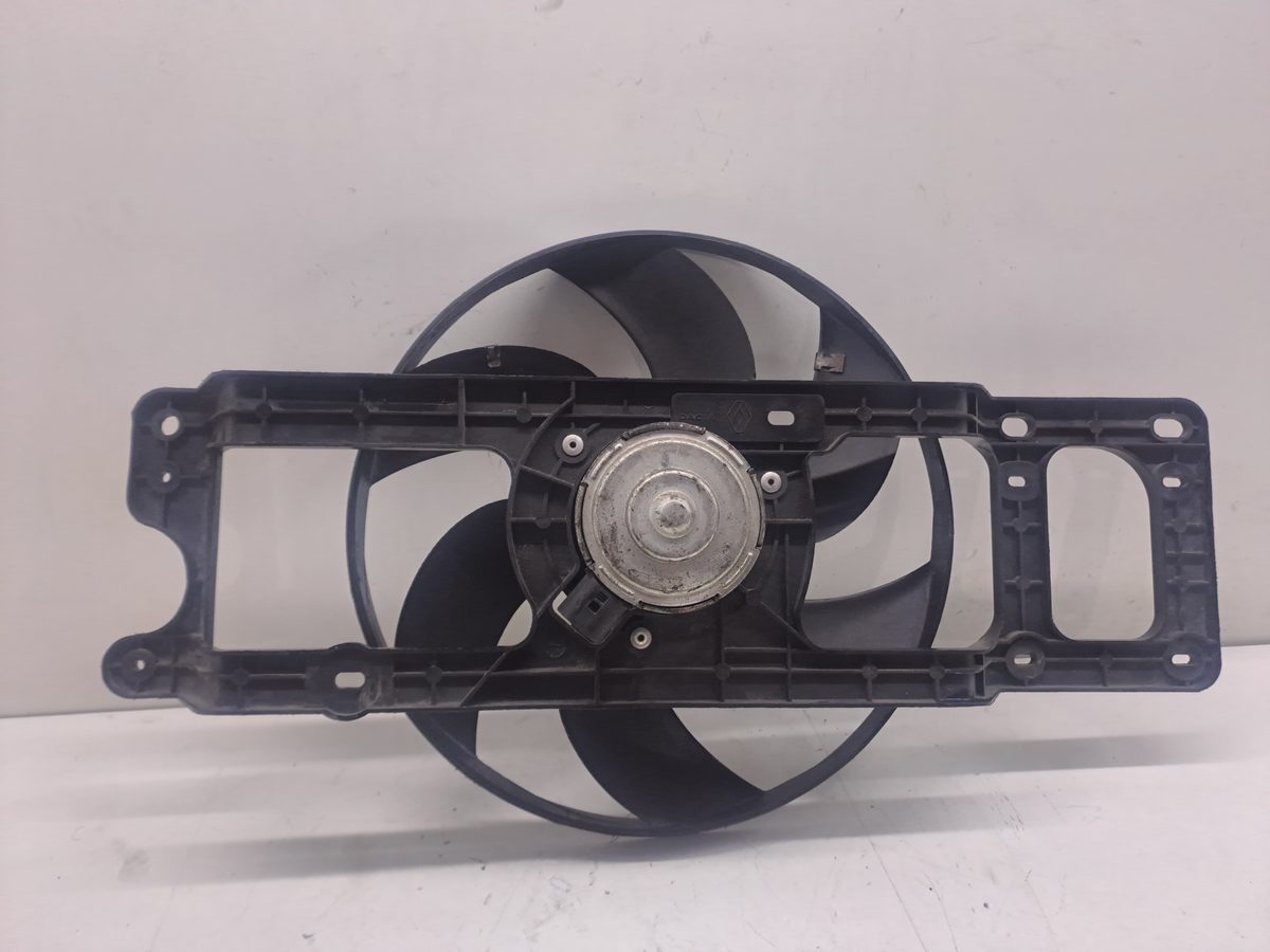 Electroventilador Renault Logan 2005-2012 1.4 CAT 1.4L 55kW 8240525