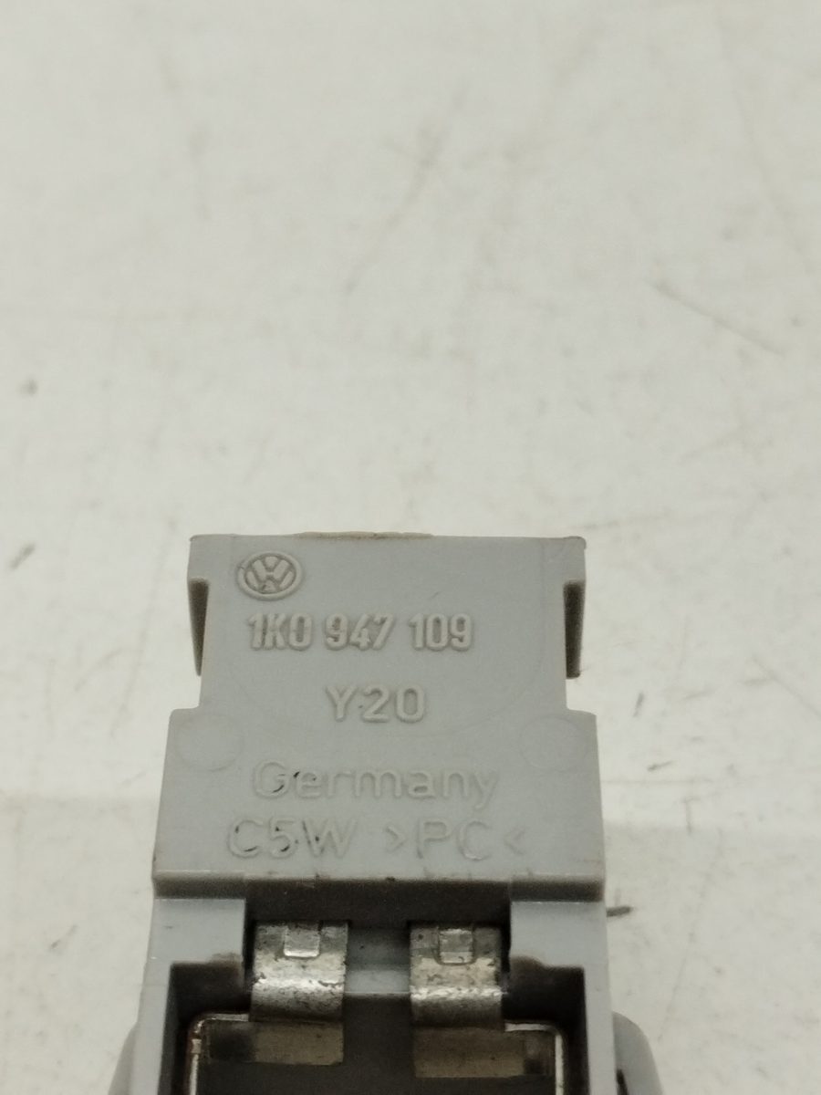 Luz Interior Volkswagen Golf V Berlina (1K1) 2003-2008 1K0947109