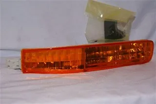 Faro de paragolpes delantero izquierdo