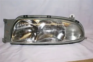 Faro delantero izquierdo