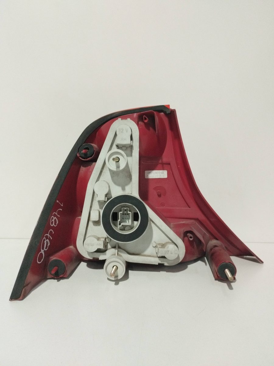 Farol Trasero Derecho Exterior Ford Focus Berlina (CAK) 1998-2004 Ghia 1M5113404B