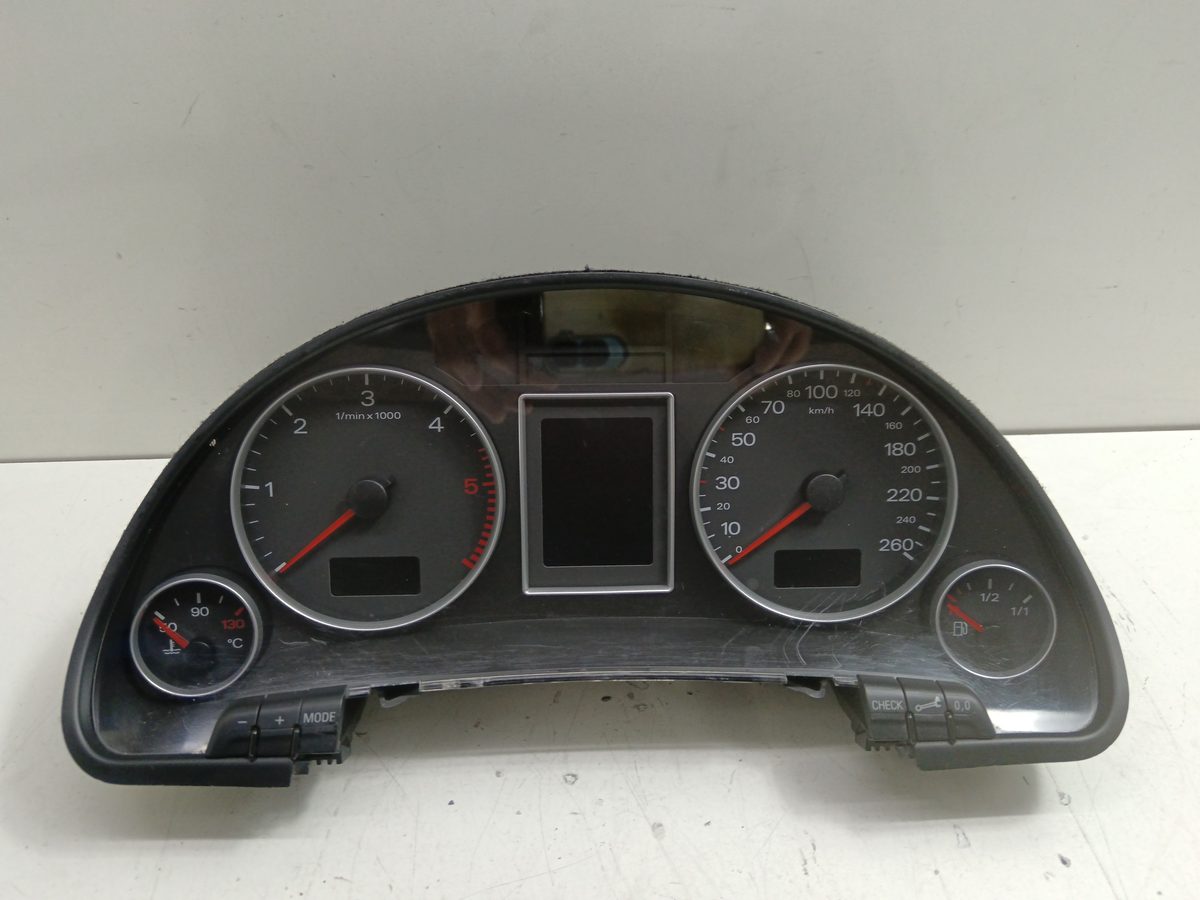 Tablero de Instrumentos Audi A4 Avant (8E) 2004-2008 2.0 TDI 2.0L 103kW 0263626408