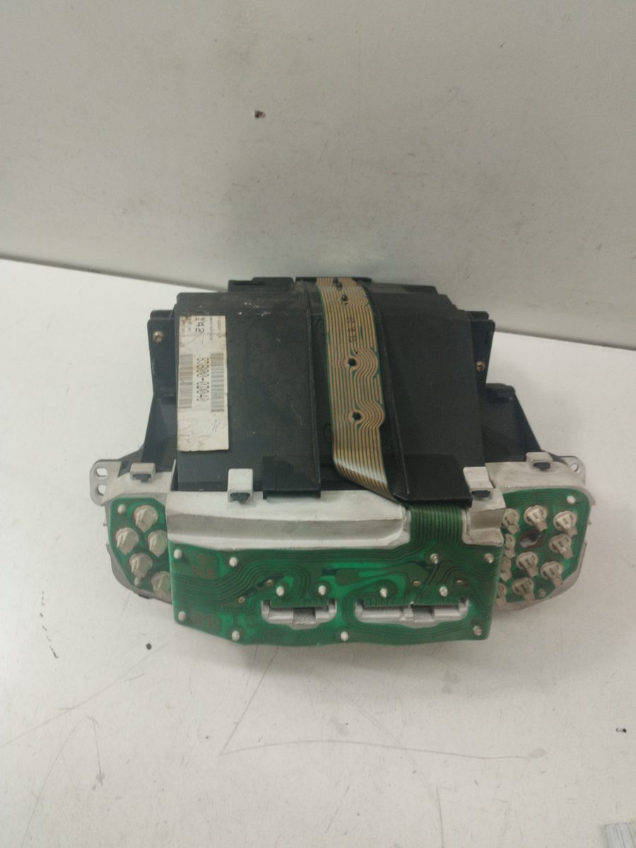 Tablero de Instrumentos Toyota Yaris (NCP1/NLP1/SCP1) 1999-2005 1.0 Start 7208380052610