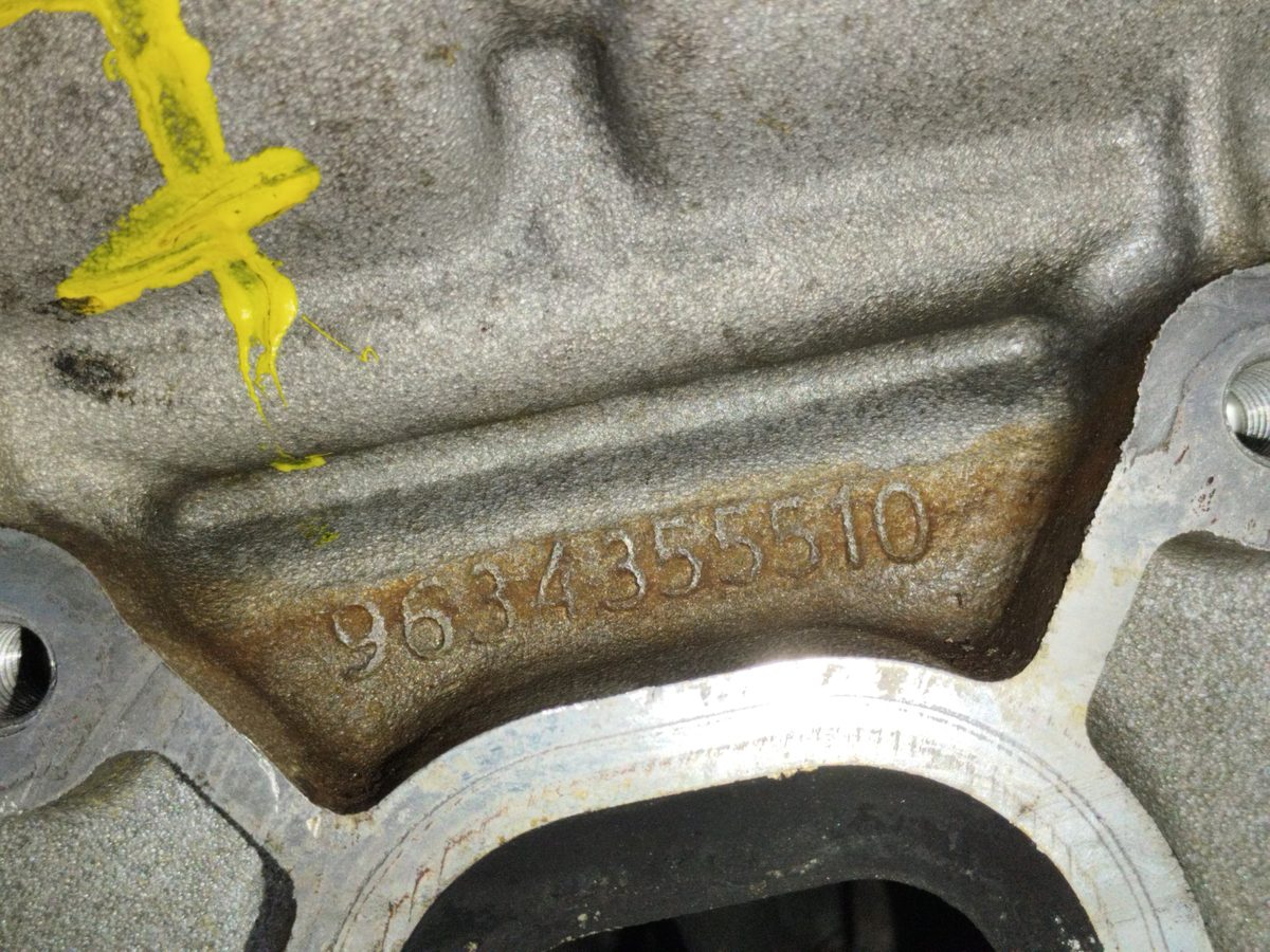 Tapa De Cilindros Peugeot 407 2004-2011 SR Confort 1.8L 85kW 9634355510