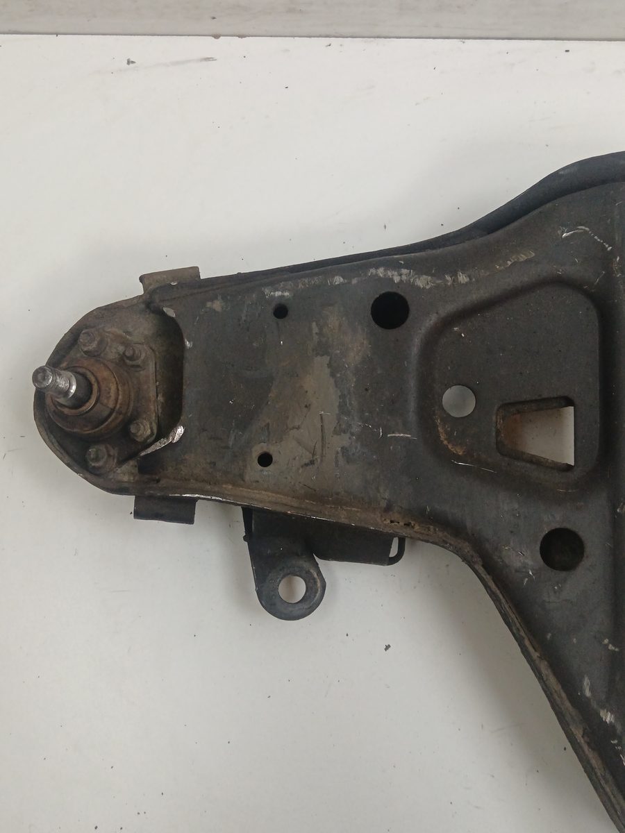 Parrilla De Suspension Inferior Delantera Izquierda Chevrolet Blazer (NEU) 1994-2001