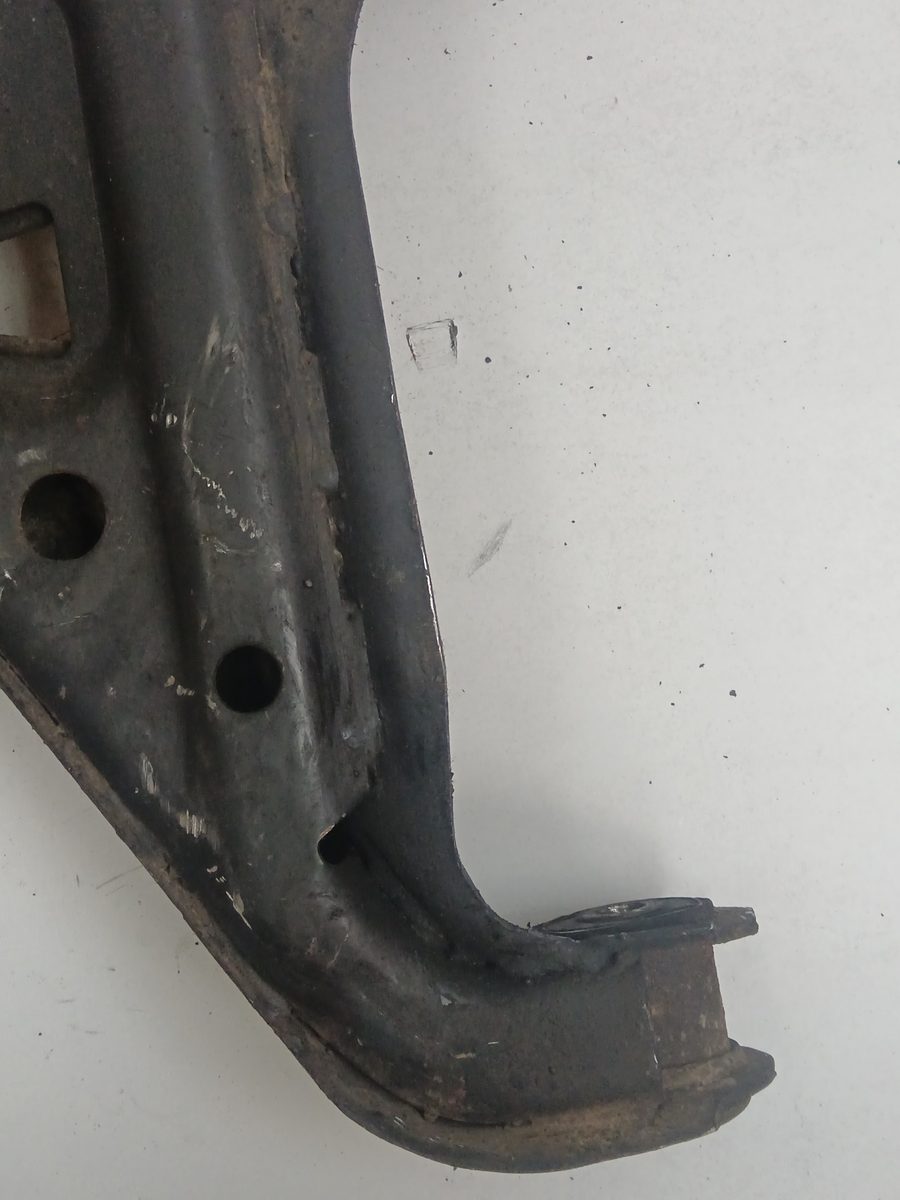 Parrilla De Suspension Inferior Delantera Izquierda Chevrolet Blazer (NEU) 1994-2001