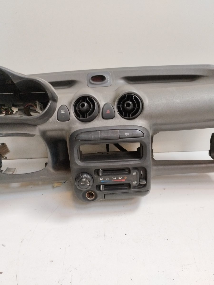 Tablero Puerta A Puerta Hyundai Atos Prime (MX) 2000-2010 GLS (2003->)