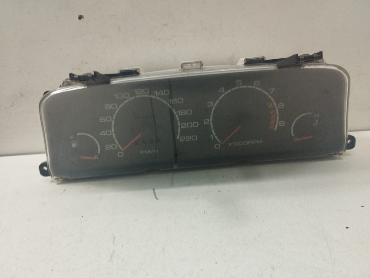 Tablero de Instrumentos Suzuki Swift Sf Berlina (EA) 1988-1996 GL 1.3L 50kW 8410061B80