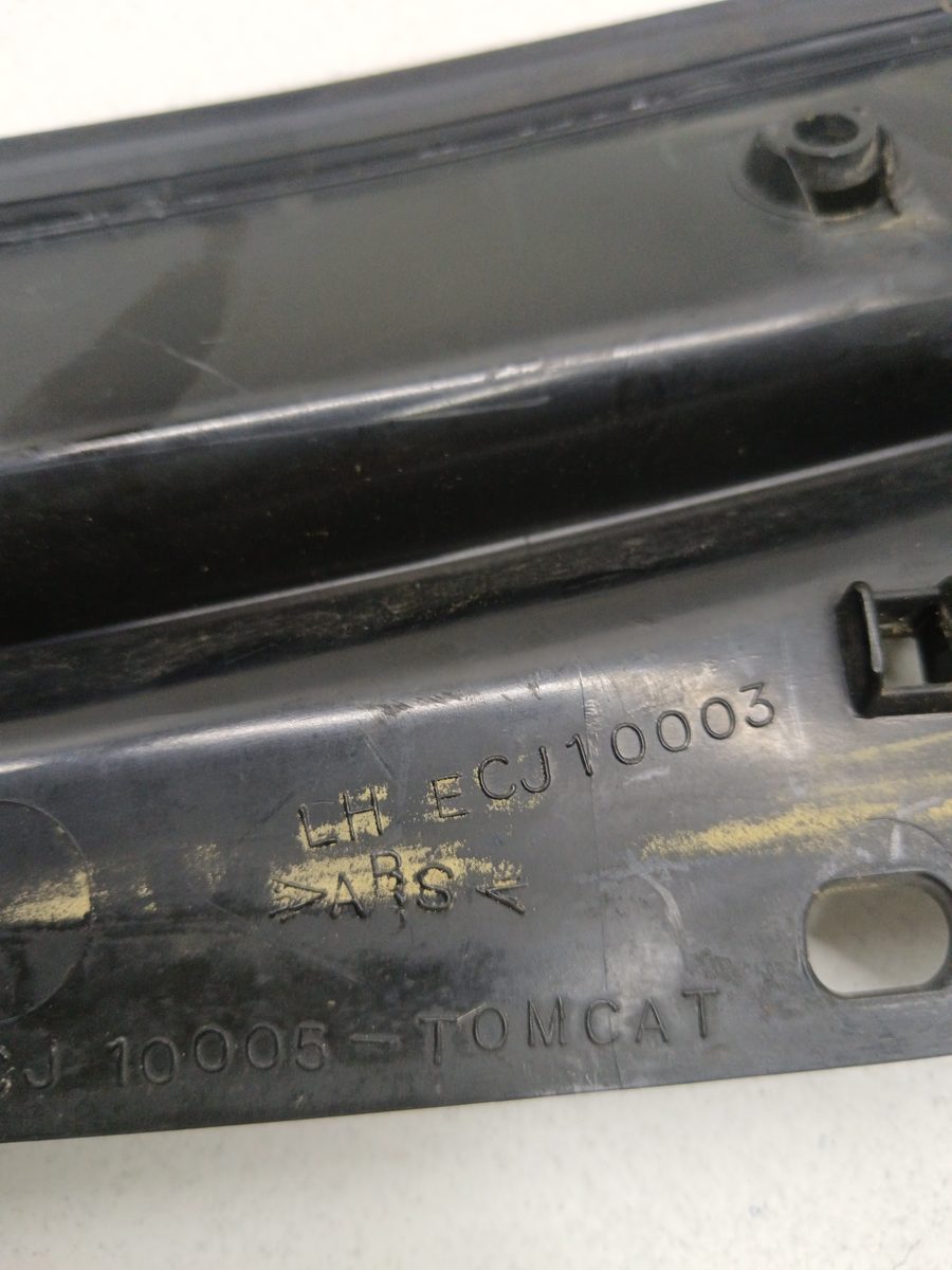 Rejilla de Torpedo MG Rover Serie 25 (RF) 2000-2004 LHECJ10003