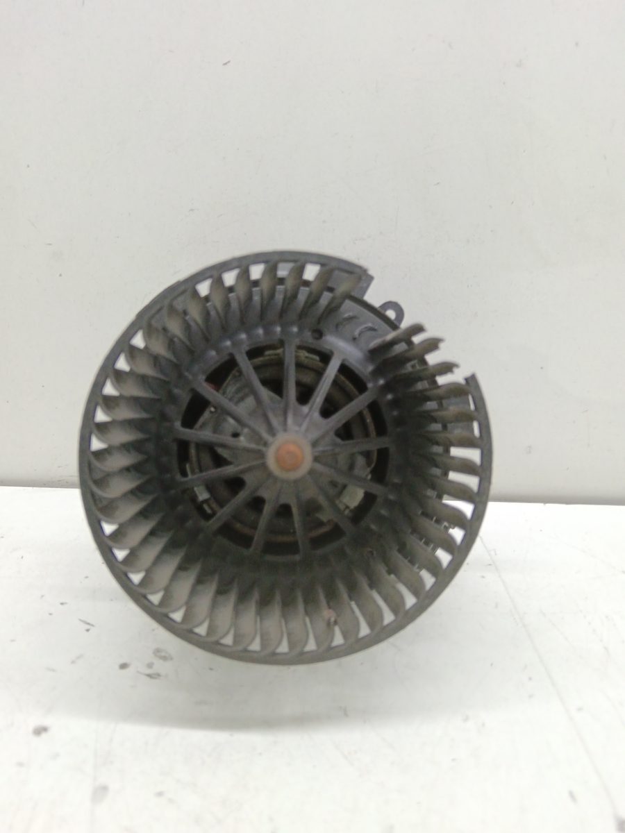 Motor Calefaccion Peugeot 407 2004-2011 SR Confort 1.6L 80kW L5771000