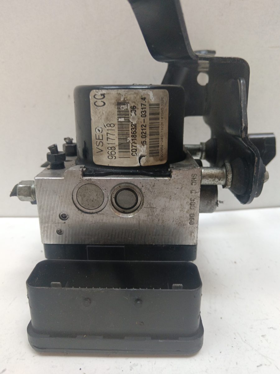 Modulo Abs Chevrolet Captiva 2006-2016 2.2 Diesel CAT 2.2L 120kW 96817718