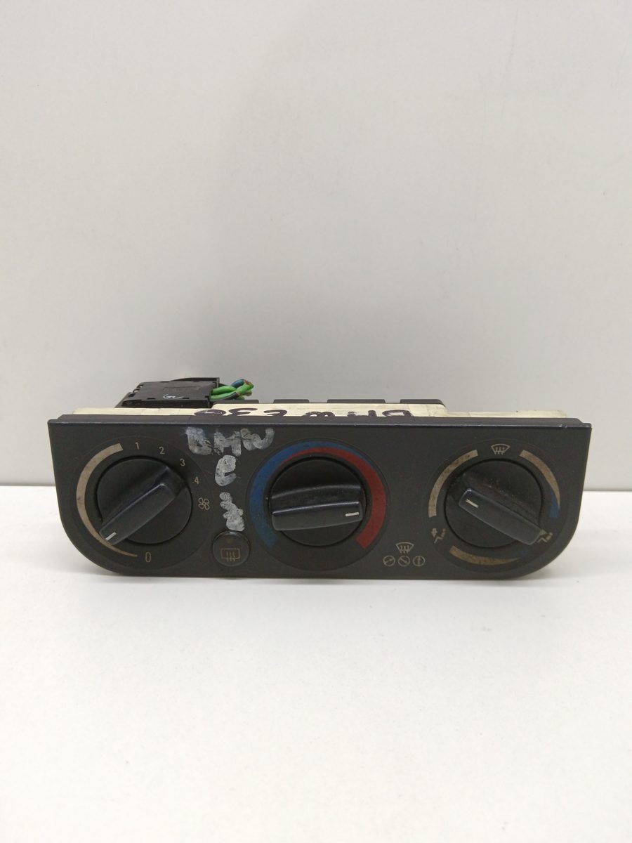 Comandos de Calefacción BMW Serie 3 Berlina (E36) 1990-1998 2.0 24V 2.0L 110kW 64111393870