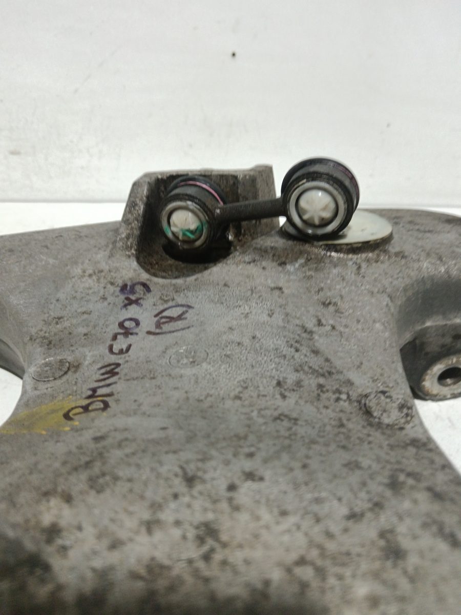 Parrilla de Suspension Inferior Trasera Derecha BMW X5 (E70) 2006-2013 0121421