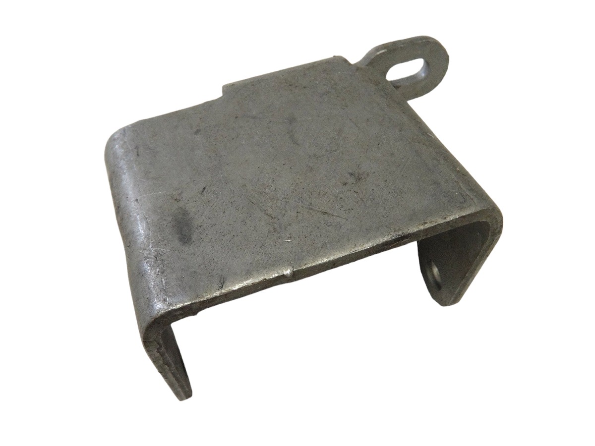 BISAGRA PUERTA INFERIOR DERECHA CHEVROLET S10