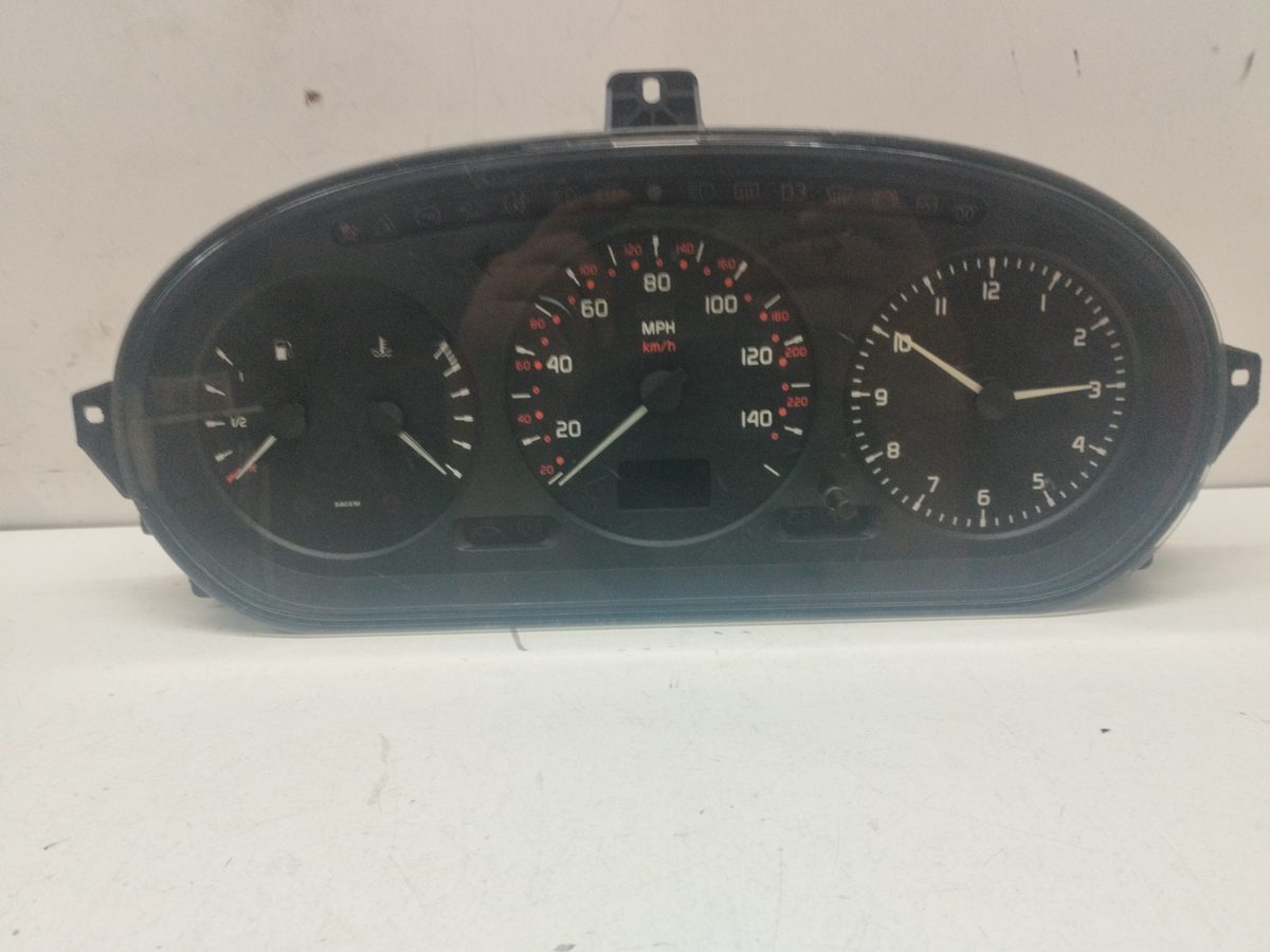 Tablero de Instrumentos Renault Megane II Berlina 5p 2002-2009 1.9 dCi Diesel 7700847784F
