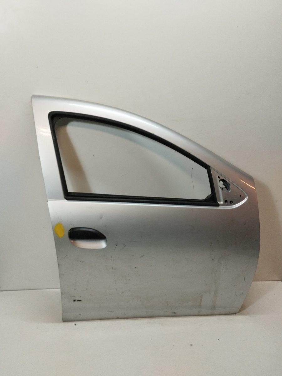 Puerta Delantera Derecha Renault Sandero 2008-2013 Laureate