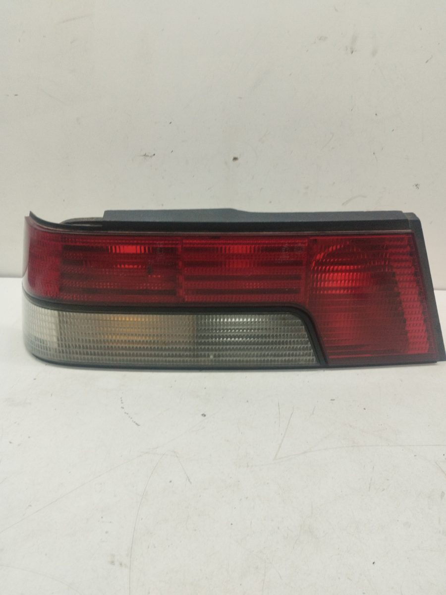 Farol Trasero Izquierdo Exterior Peugeot 405 Berlina 1987-1996 CAT-U