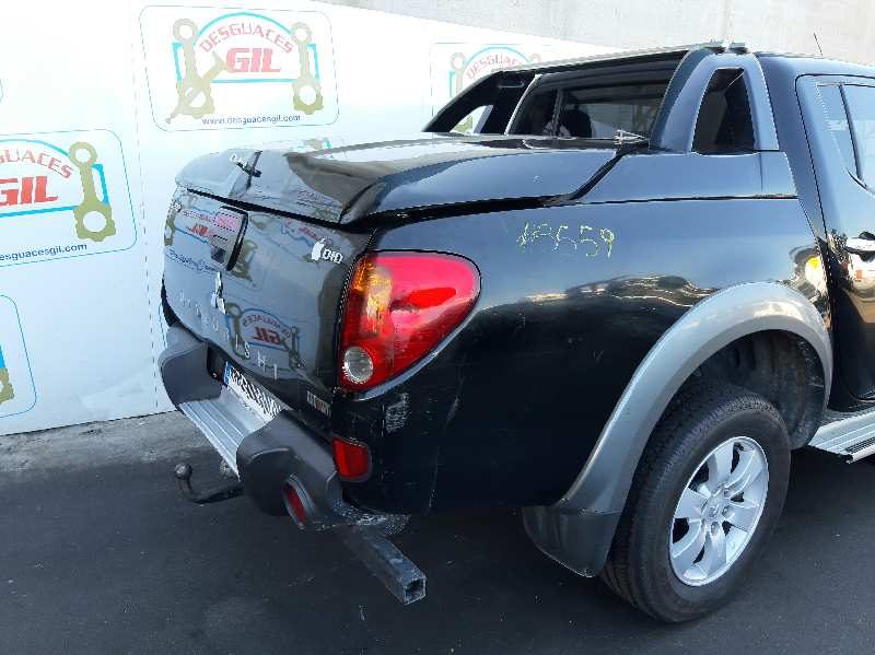 Caja Reles / Fusibles Mitsubishi L 200 (KA0/KB0) 2006-2015 2323006120