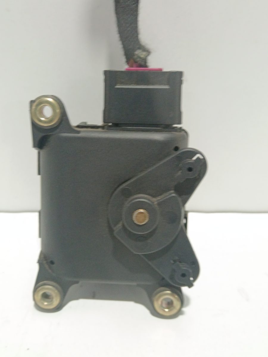 Servomotor de Calefacción Volkswagen Passat Berlina (3C2) 2005-2010 Advance 132801149