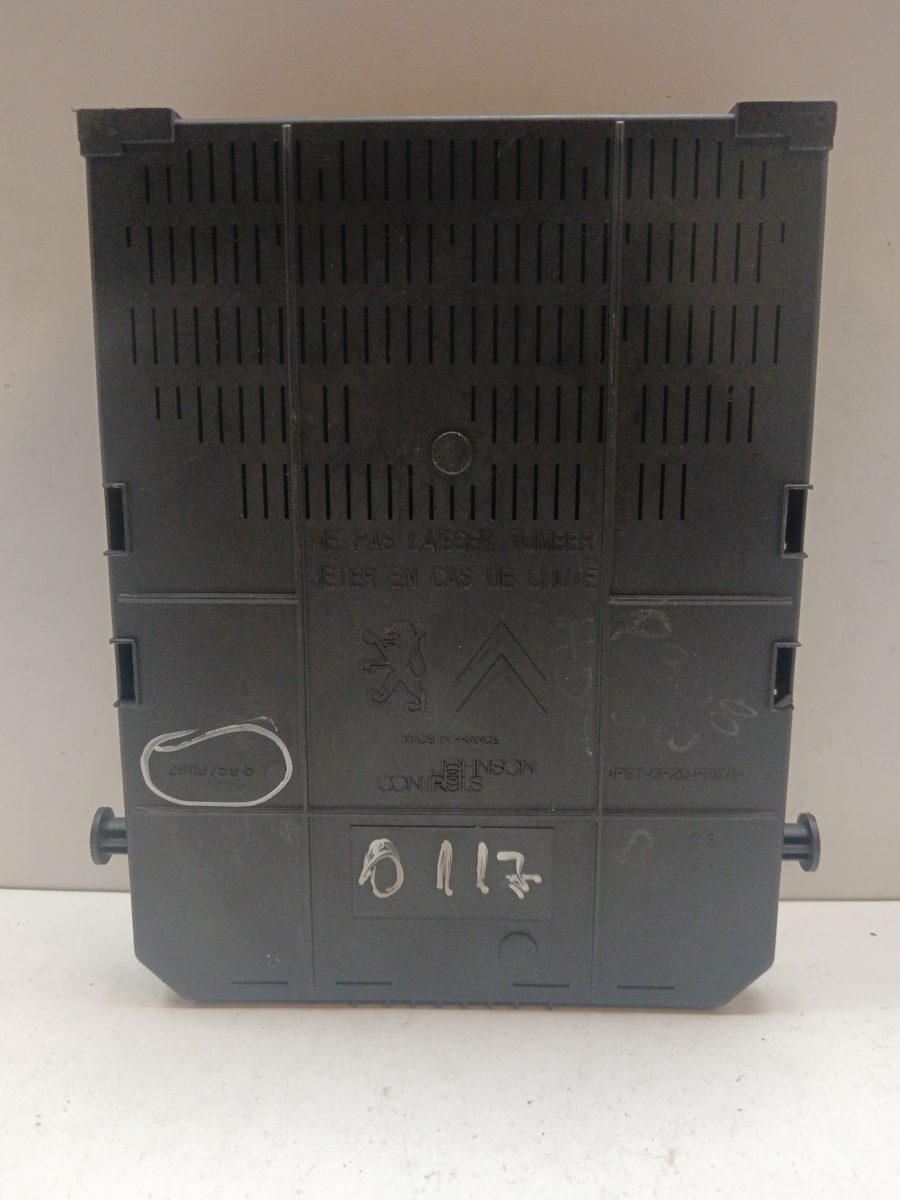 Caja Reles / Fusibles / Modulo Bsi Peugeot 308 2013-2021 Access 1.6L 73kW 281197595