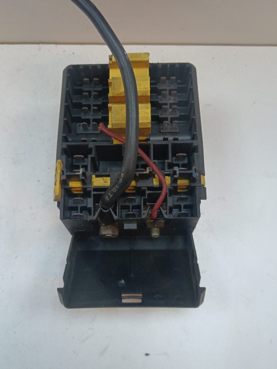Caja Reles / Fusibles Citroën Xsara Picasso 1999-2011 1.8 16V 1.8L 85kW PA66B2013