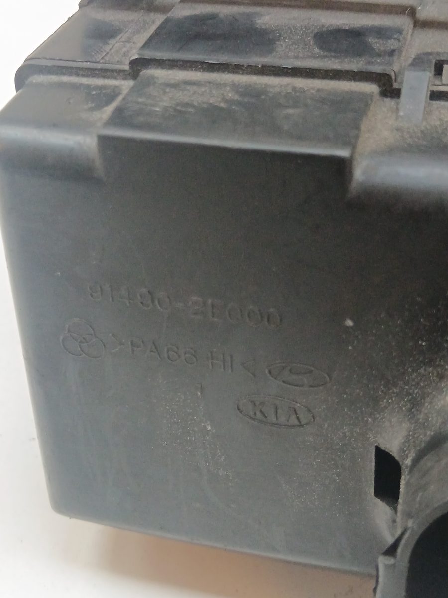 Caja Reles / Fusibles Hyundai Tucson (JM) 2004-2010 2.0 CRDi Comfort (4WD) N914112E27013