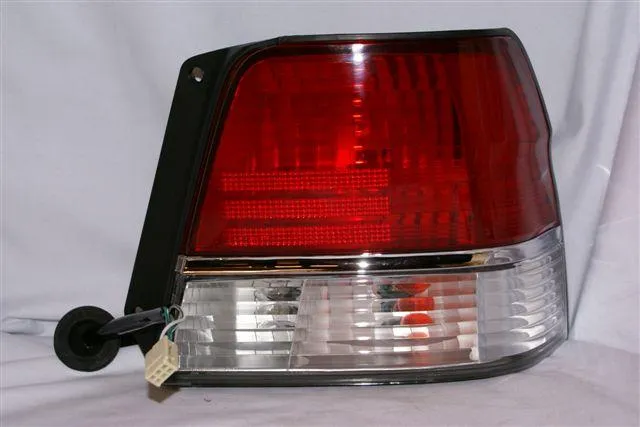Faro trasero derecho