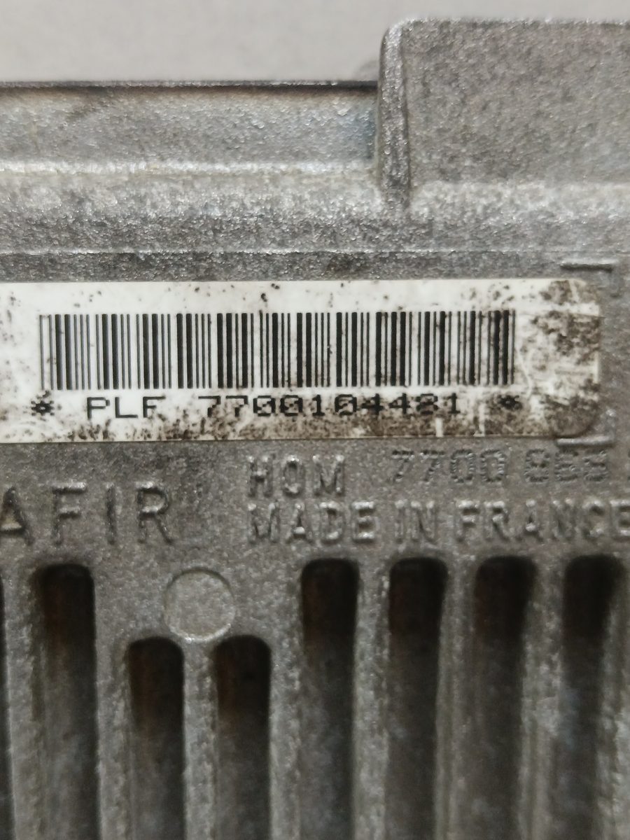 Centralita Motor Uce Renault Clio I Fase I+II (B/C57) 1991-1998 1.2 Alize 7700104481