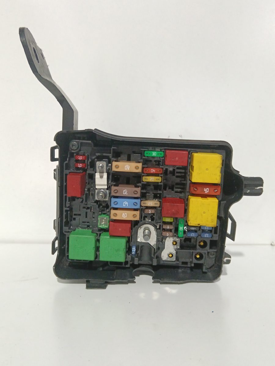 Caja Reles / Fusibles Peugeot 208 2012-2019 Active 1.2L 60kW 453394401