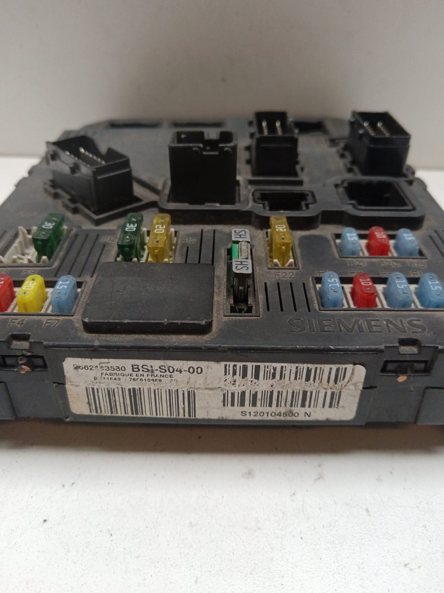 Caja Reles / Fusibles / Modulo Bsi Peugeot 407 2004-2011 1.8 16V CAT 1.8L 85kW S120104500N