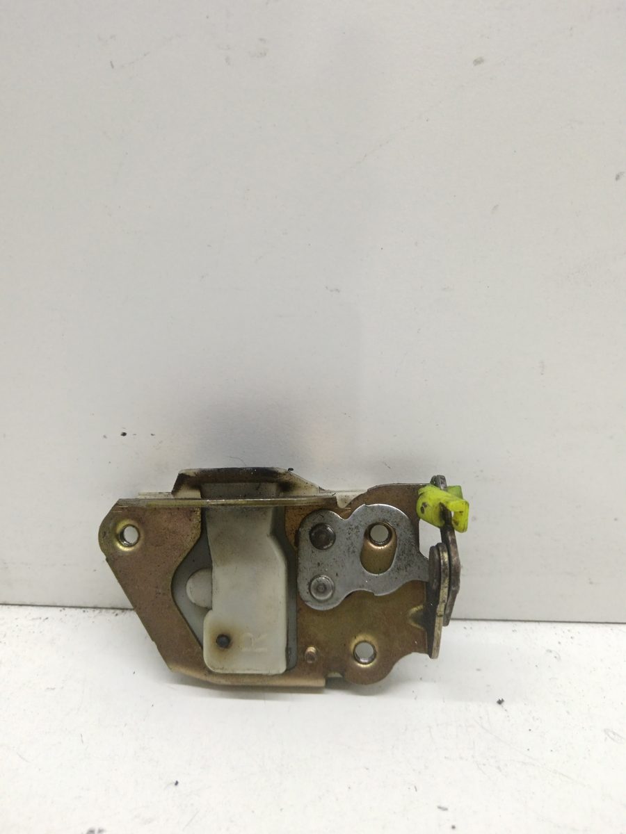 Cerradura Puerta Lateral Derecha Suzuki Super Carry Sk 410 (E/ED) 1985-1997 S