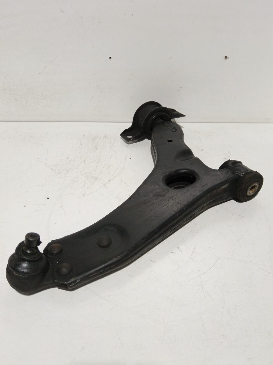 Parrilla de Suspension Inferior Trasera Derecha Ford Focus Berlina (CAK) 98AG30423G51A