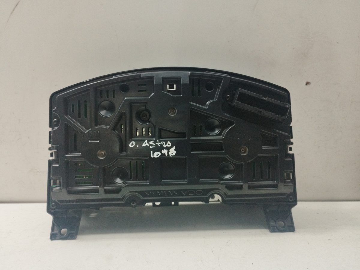 Tablero de Instrumentos Chevrolet Astra H Ber. 2006-2010 Cosmo 1.7L 74kW 13251615