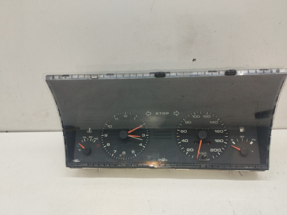 Tablero de Instrumentos Peugeot 405 Berlina 1987-1996 1,6 1.6L 65kW 9610112780