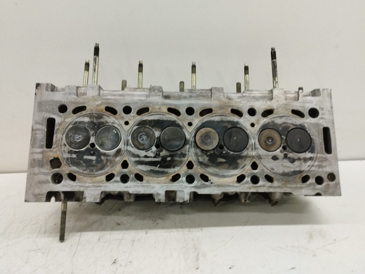 Tapa De Cilindros Citroën C5 Berlina 2004-2008 9634963010
