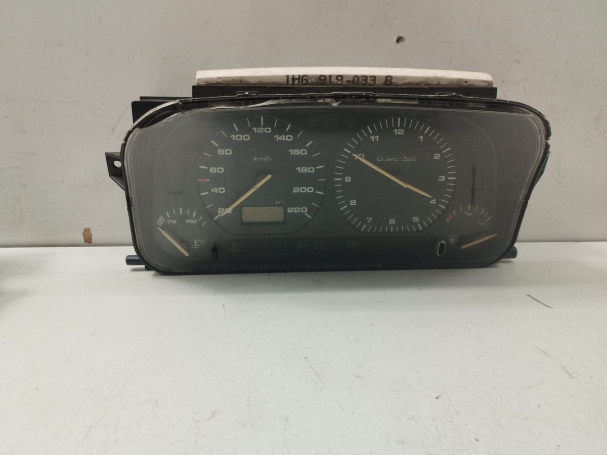 Tablero de Instrumentos Volkswagen Golf III Berlina (1H1) 1991-1998 1,4 1.4L 44kW 87001262