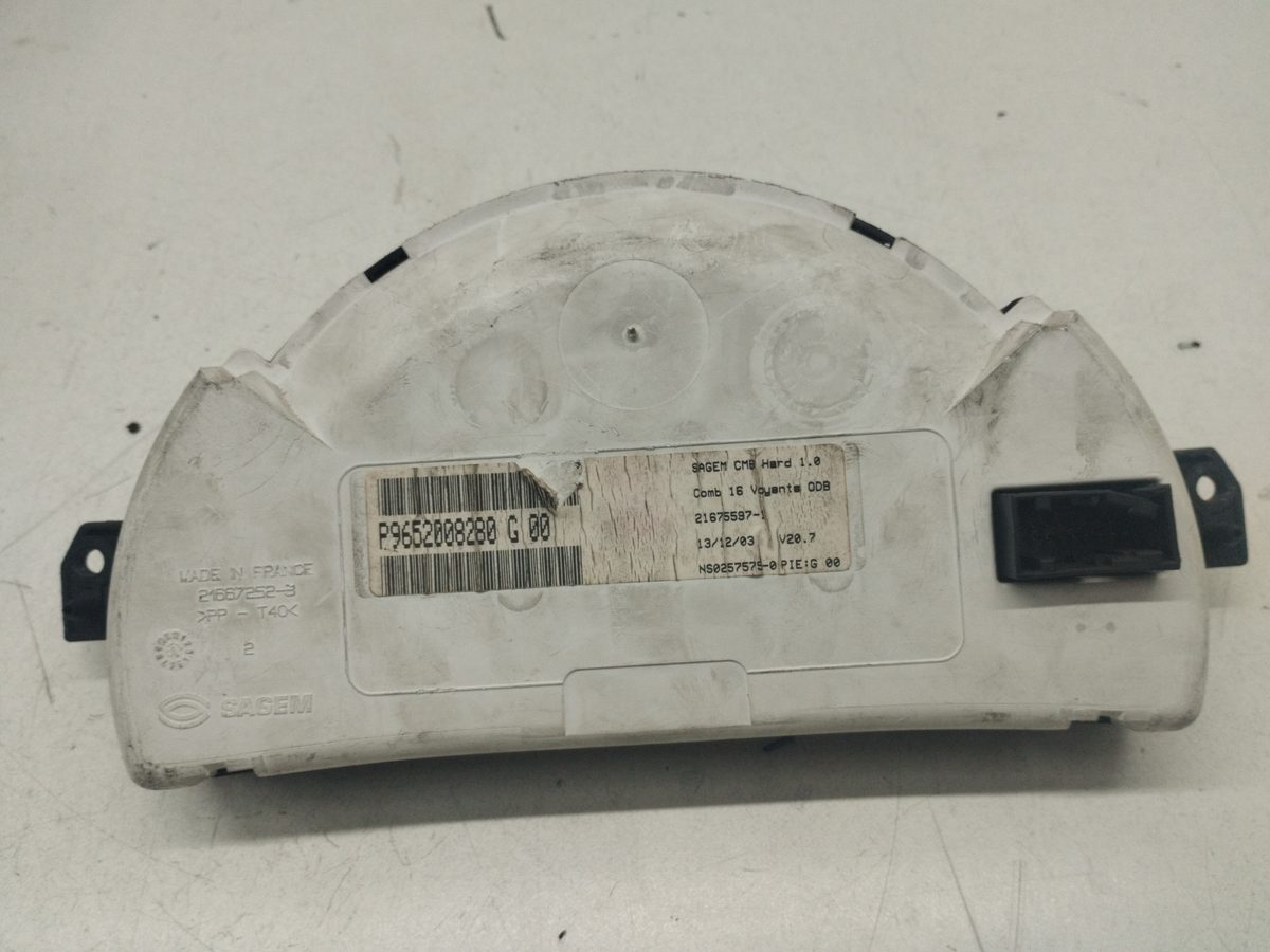Tablero de Instrumentos Citroën C3 1995-2010 1.4 HDi 1.4L 50kW P9652008280G00