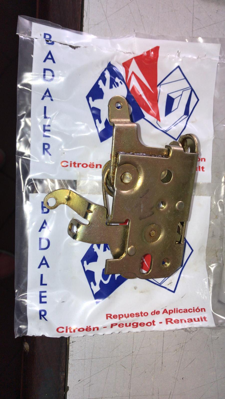 Cerradura de puerta delantera izquierda