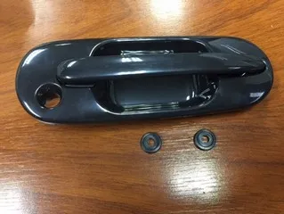 Manija de puerta delantera derecha