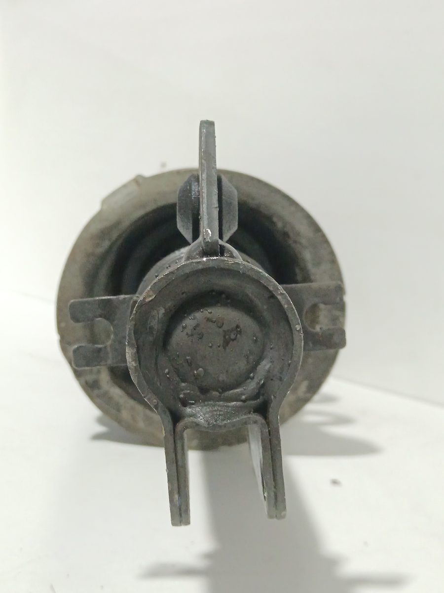 Amortiguador Delantero Der/Izq Volvo Serie 460 1989-1997 1.7i / 1.8i GLE 131500115235