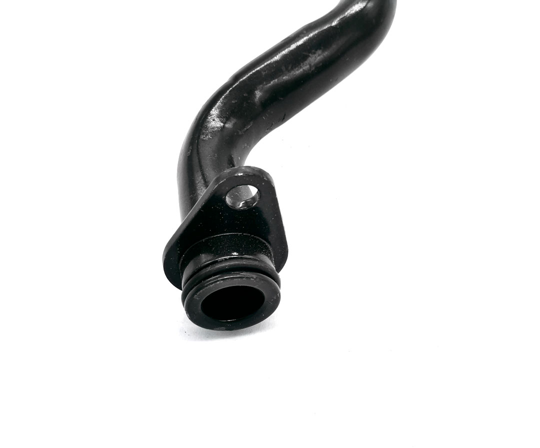 Tubo de salida de bomba de agua