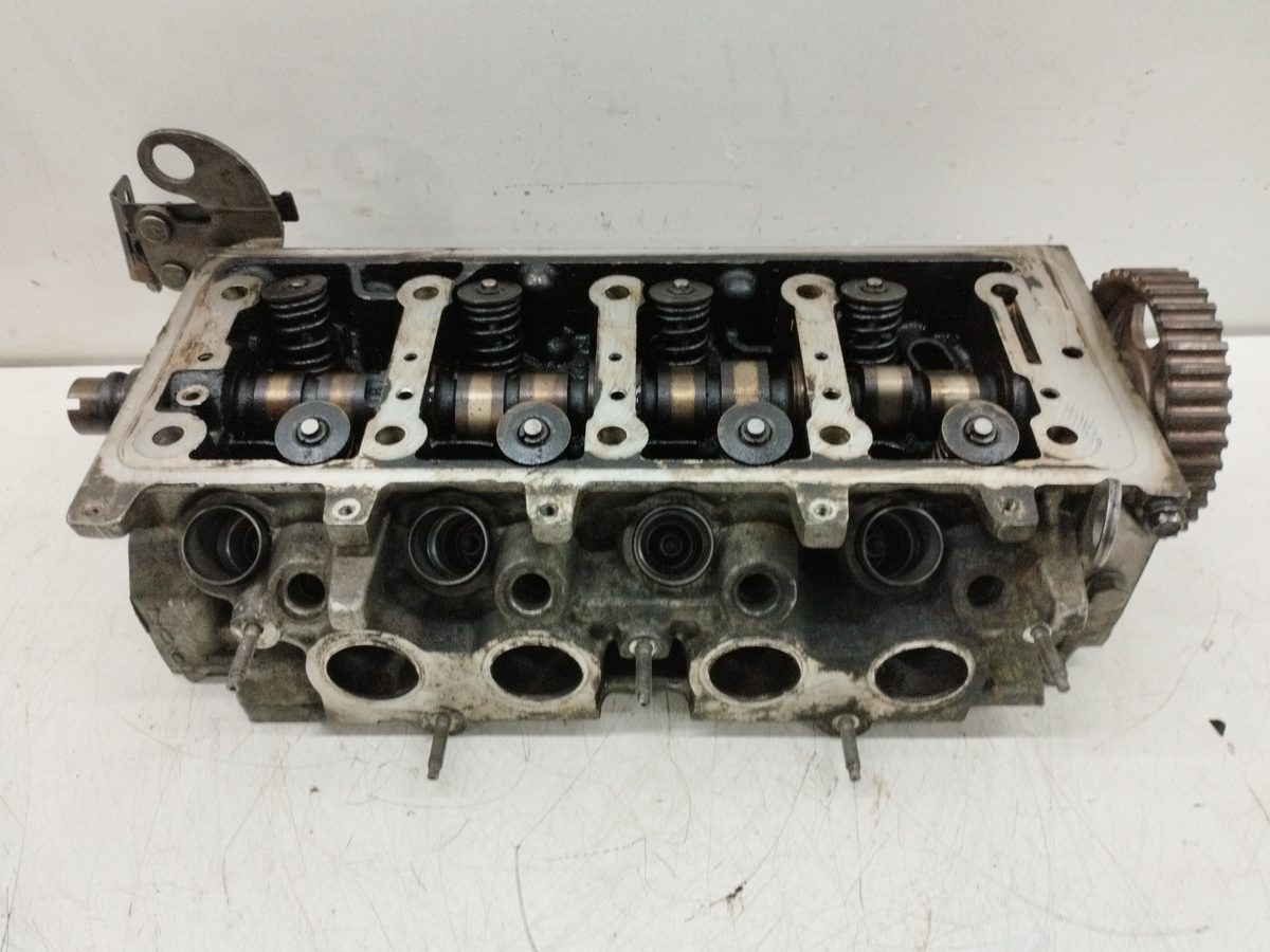 Tapa De Cilindros Citroën Saxo 1996-2000 1,4 1.4L 55kW 9634005110