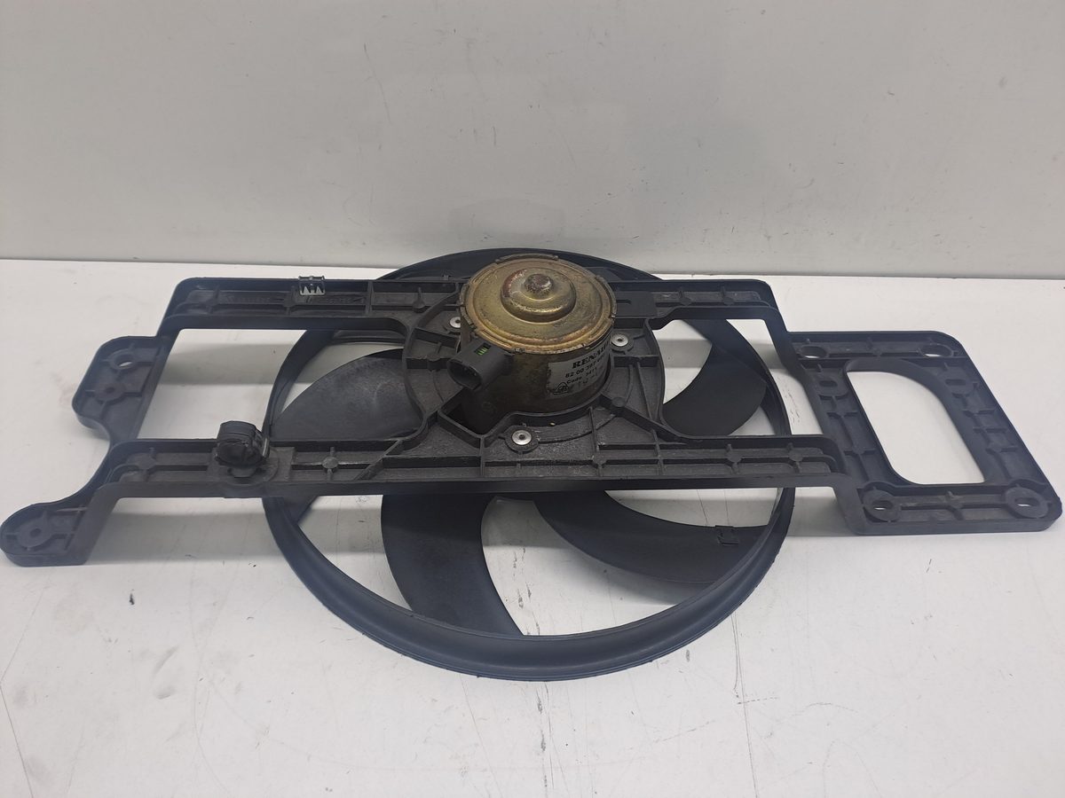 Electroventilador Renault Logan 2005-2012 1.4 CAT 1.4L 55kW 8240525