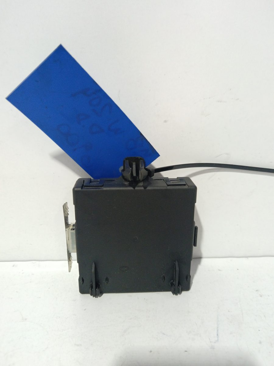 Modulo de Puerta Delantera Derecha Mercedes-Benz Clase C (W204) Berlina A2048207285