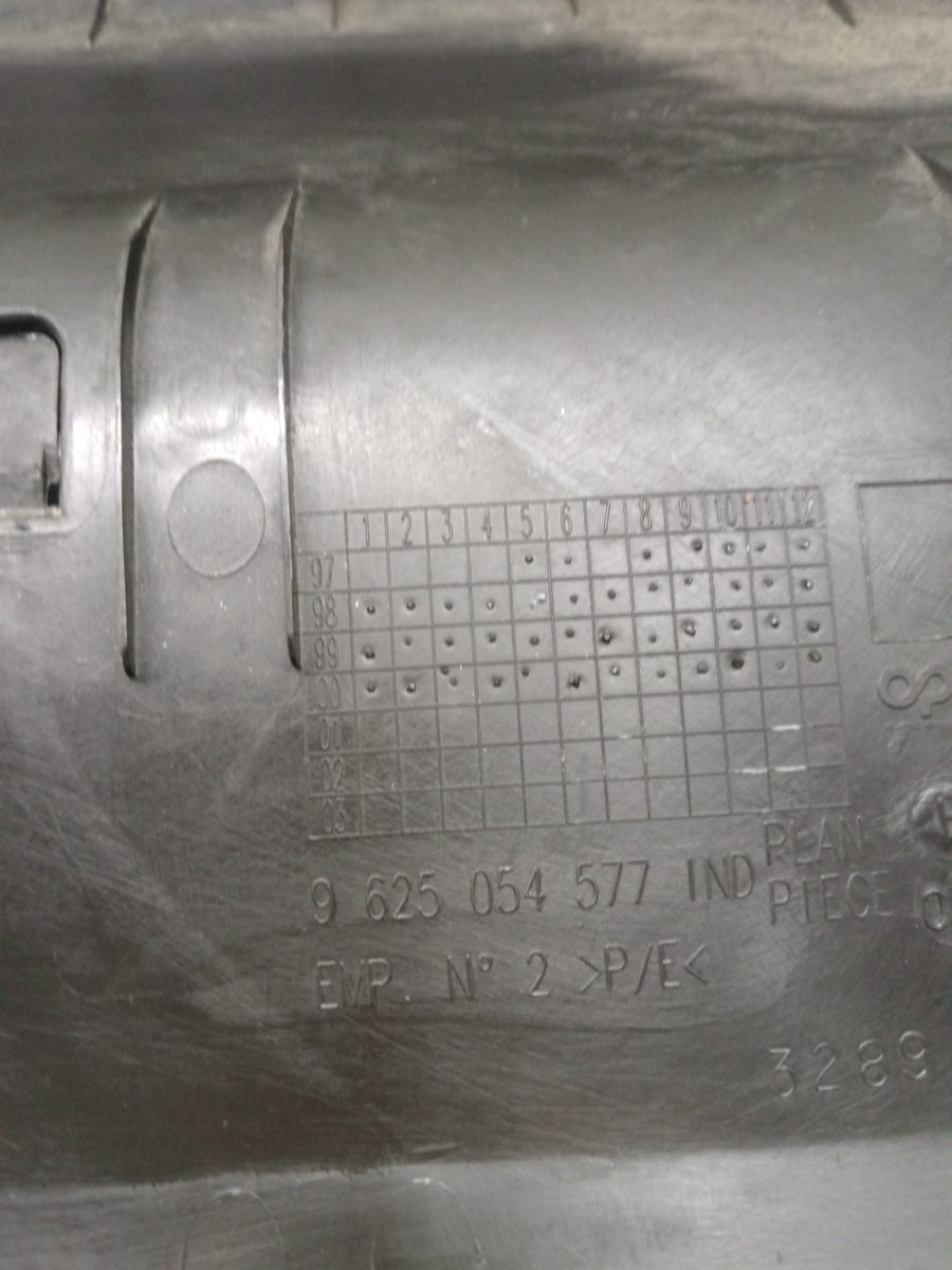 Tapizado Interior Porton Trasero Peugeot 206 4-trg. desde 2006 9625054577