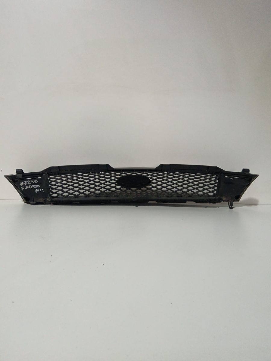 Careta Ford Fiesta Berlina (DX) 1999-2002 Básico