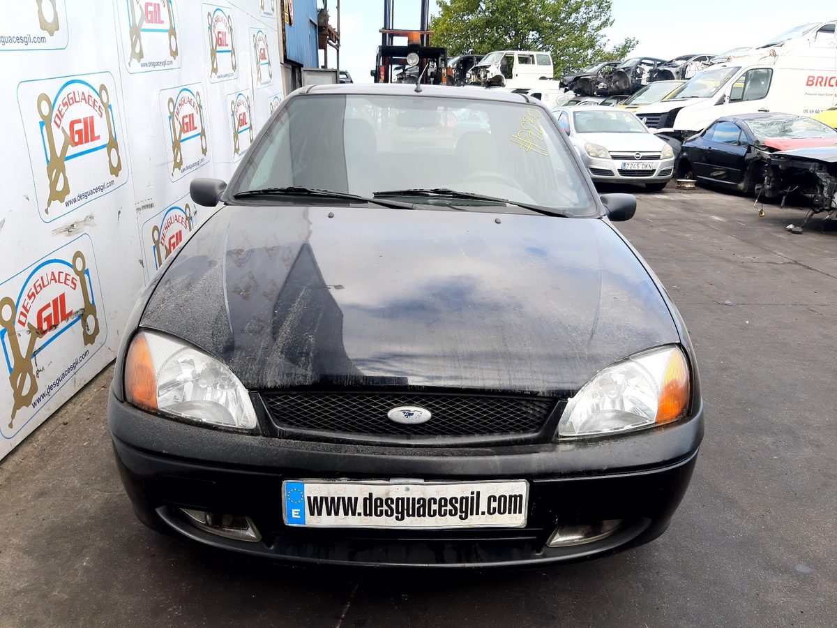 Careta Ford Fiesta Berlina (DX) 1999-2002 Básico