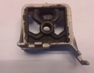 SOPORTE C/ESCAPE TRA RENAULT CLIO I 94